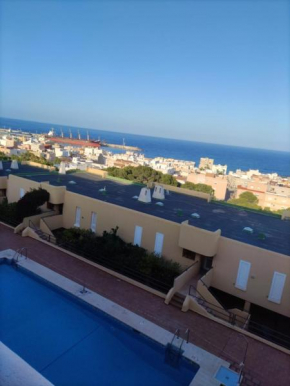 Apartamento reformado con piscina y vistas, Garrucha